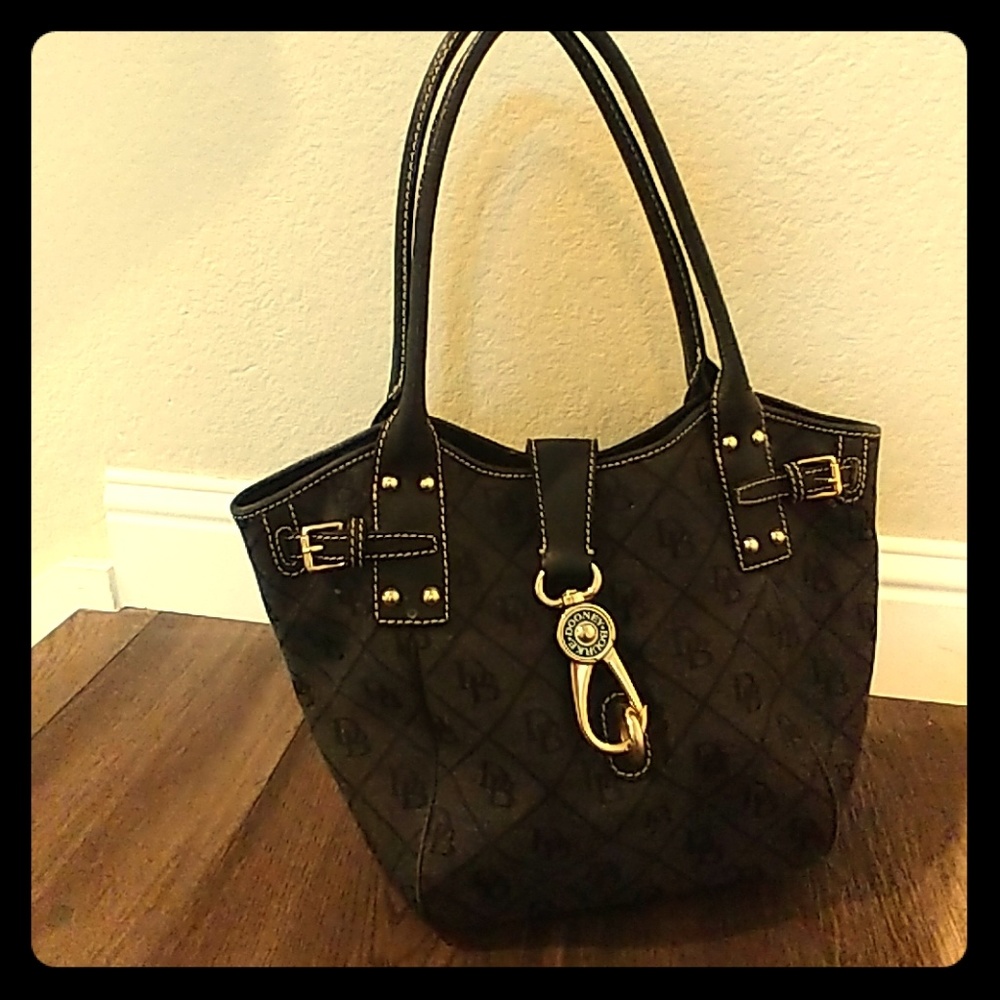 Dooney & Bourke Logo Lock Tote 👜 Bag